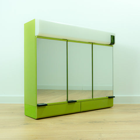 Large 1970s green ILLUMINATED MIDCENTURY Medicine CABINET by Allibert, 3 mirrored doors